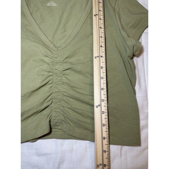 AMERICAN EAGLE Sage Green V-Neck‎ Cinch Front Crop Fitted T-Shirt LARGE NWT - Picture 9 of 9